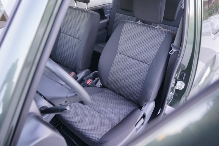 铃木 吉姆尼 2015款 1.3 AT JLX局部细节19