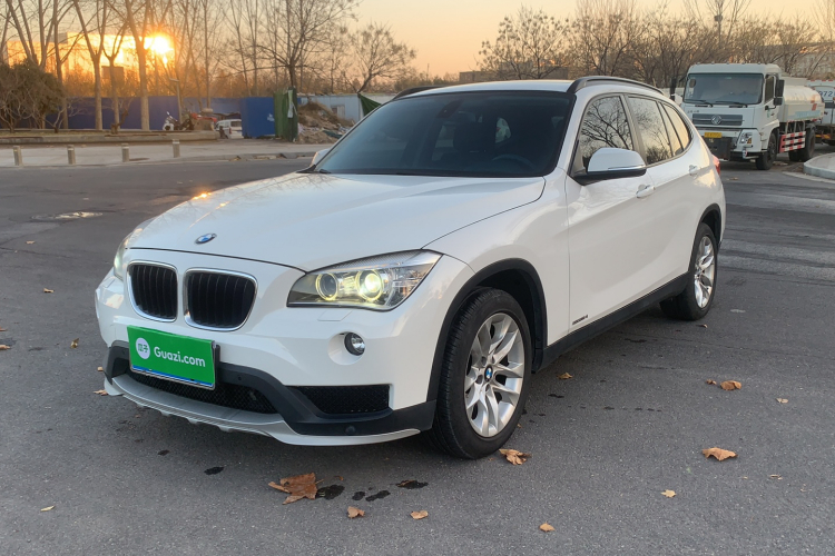 宝马X1 2014款 sDrive18i 领先型车身外观1