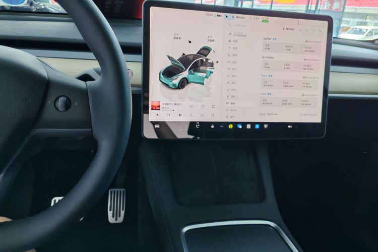 特斯拉 Model Y 2022款 后轮驱动版中控内饰7007