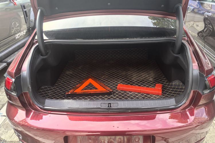 标致508 2021款 508L 400THP PureTech 驾控版局部细节23