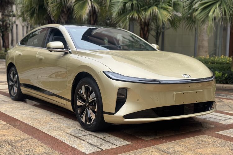 长安启源A07 2023款 增程 200 Max车身外观6005