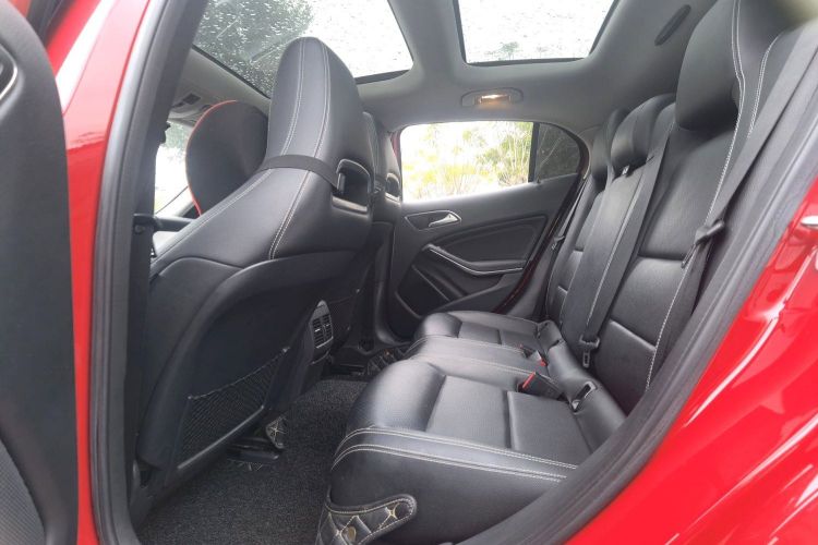 奔驰GLA 2016款 GLA 200 时尚型中控内饰7004