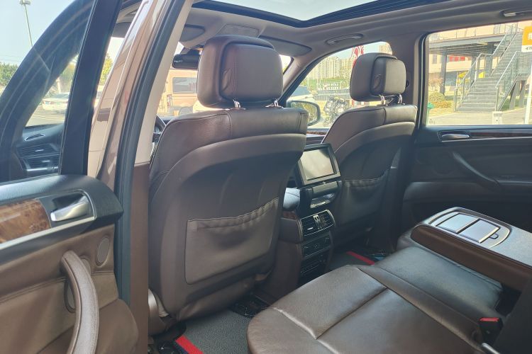 宝马X5(进口) 2011款 xDrive35i 豪华型局部细节22