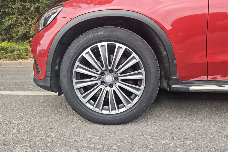 奔驰GLC 2016款 GLC 260 4MATIC 动感型局部细节9014