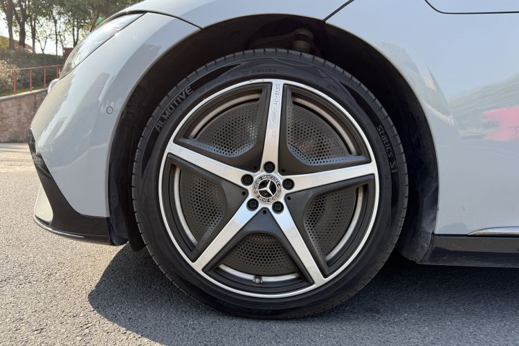 奔驰EQE 2022款 350 先型特别版车身外观6007