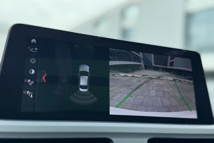 宝马1系 2019款 120i 领先型M运动套装车身外观6001