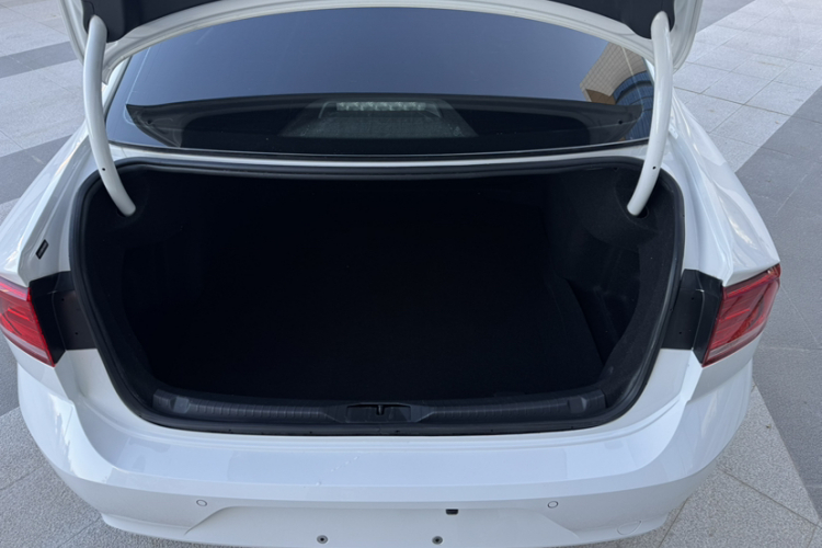 大众 凌渡 2018款 230TSI 手动风尚版局部细节23