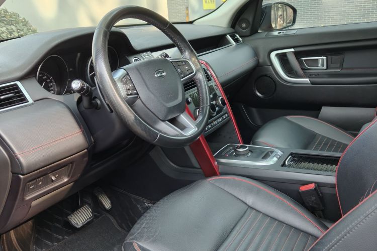 路虎 发现神行 2019款 240PS SE Dynamic版 国VI中控内饰7004