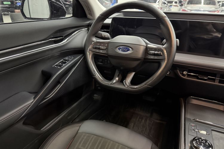福特 蒙迪欧 2023款 EcoBoost 245 豪华型中控内饰7011