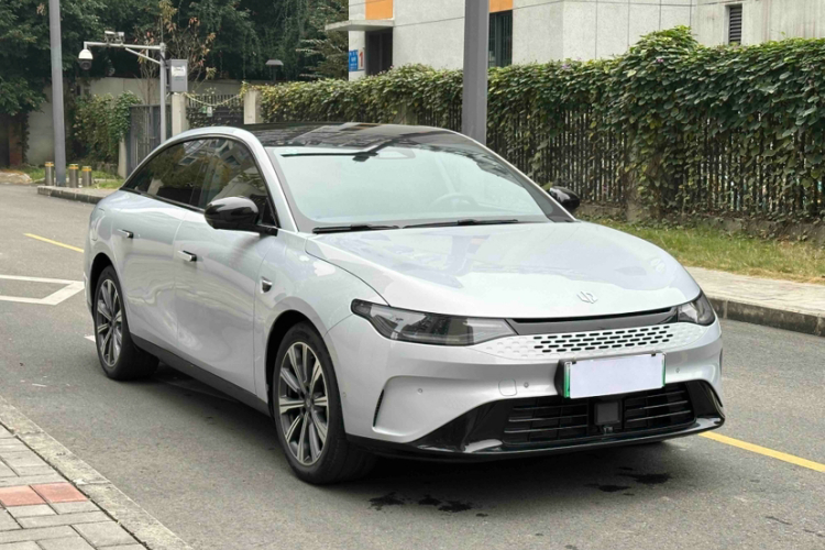 零跑汽车 零跑C01 2023款 增程 316 智享版车身外观6002