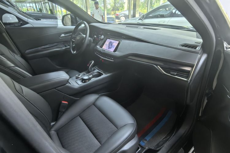 凯迪拉克XT4 2021款 28T 两驱技术型局部细节41