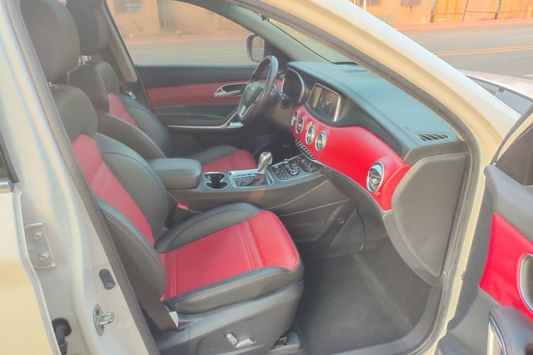 江汽集团 瑞风S7 2017款 2.0T 自动豪华型中控内饰7006