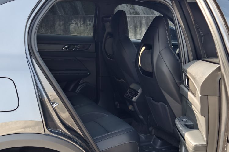 领克01 EM-P 2023款 1.5TD EM-P PM中控内饰7002