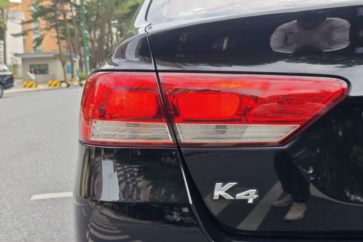 起亚K4 2014款 1.8L 自动GLS车身外观6010