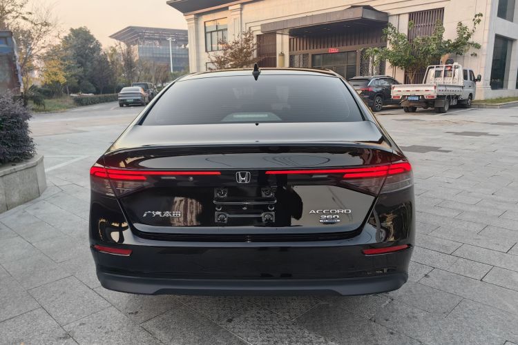 本田 雅阁 2024款 260TURBO 豪华版车身外观6006