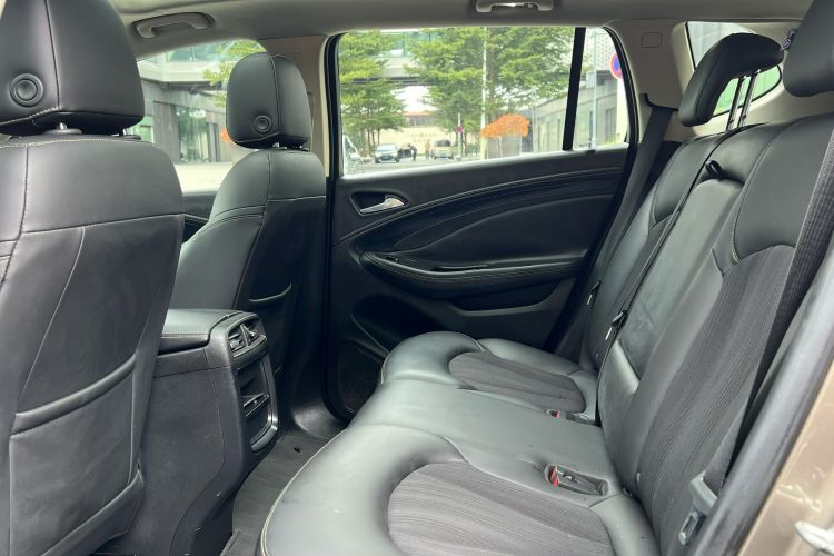 别克 昂科威 2015款 20T 两驱领先型中控内饰7006