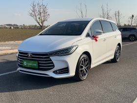 比亚迪 宋MAX 2017款 1.5T 自动智联豪华型 7座