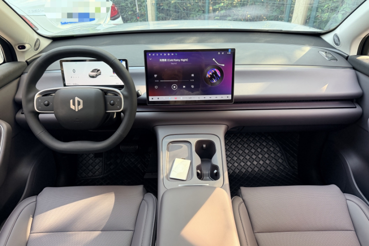 零跑汽车 零跑C10 2024款 530智享版中控内饰7004