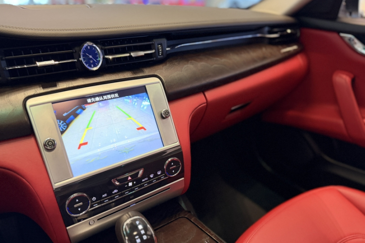 玛莎拉蒂 总裁 2015款 3.0T 标准型中控内饰7006