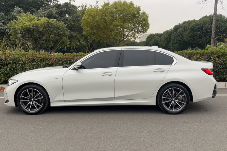 宝马3系 2024款 320Li M运动套装车身外观6001