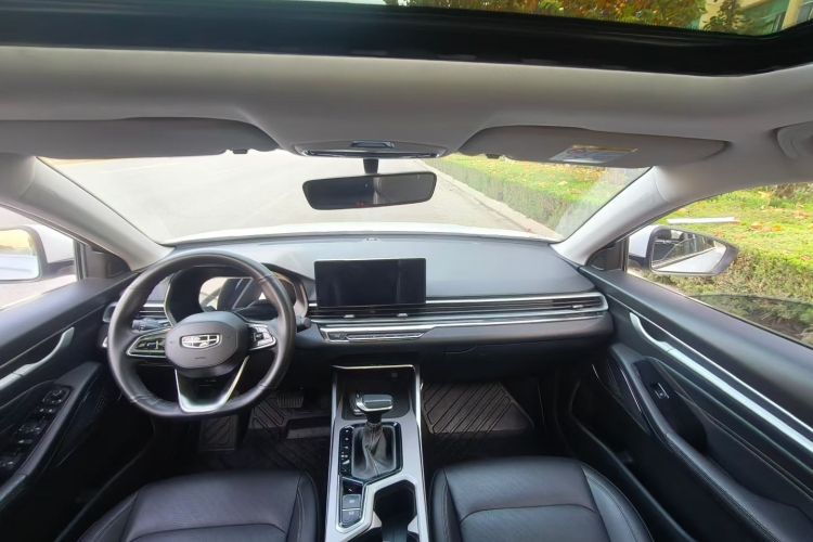 吉利汽车 帝豪 2022款 第4代 1.5L CVT尊贵型中控内饰7002