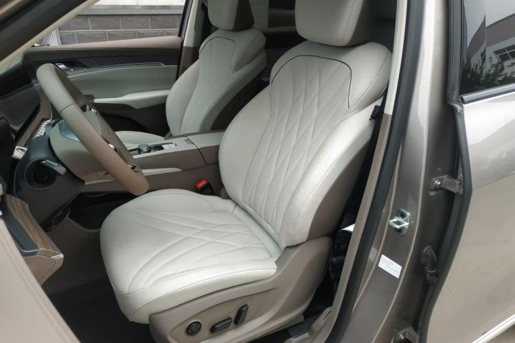 荣威RX9 2023款 2.0T 两驱优享版局部细节19