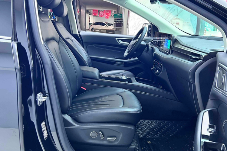 福特 锐界 2021款 PLUS EcoBoost 245 两驱豪锐型 7座中控内饰7014