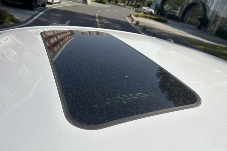 荣威D7 2025款 DMH 125km 世界冠军版车身外观6014