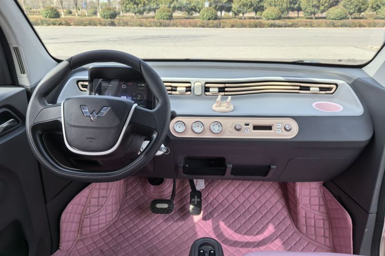 五菱汽车 宏光MINIEV 2022款 马卡龙臻享款 磷酸铁锂中控内饰7001