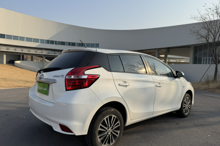 丰田 威驰FS 2019款 1.5L 手动锋驰版车身外观6007