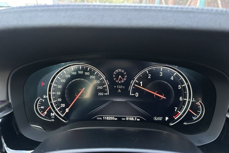 宝马5系 2018款 525Li M运动套装中控内饰15