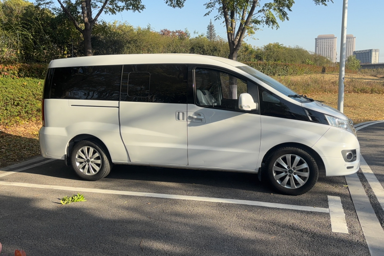 江汽集团 瑞风M5 2016款 2.0T 汽油自动公务版车身外观6003