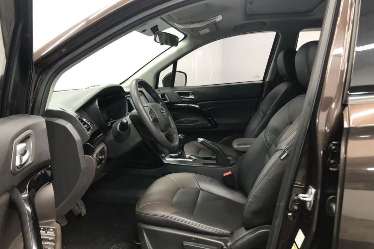 广汽传祺 传祺GS4 2015款 200T 手动精英版中控内饰7004