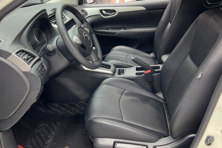 日产 轩逸 2024款 经典 1.6XE CVT舒适版中控内饰7001