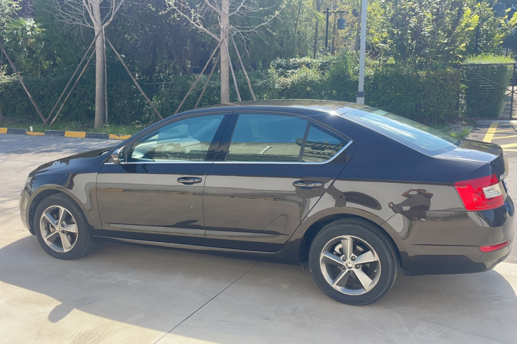 斯柯达 明锐 2016款 1.6L 自动创行版车身外观6005