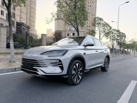 比亚迪 宋PLUS新能源 2025款 DM-i 智驾版 160KM 旗舰型