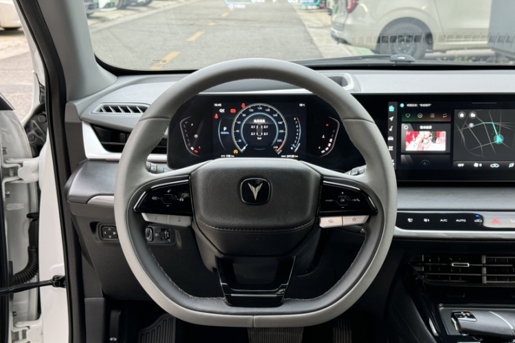 长安 锐程PLUS 2023款 1.5T DCT领悦型中控内饰7002