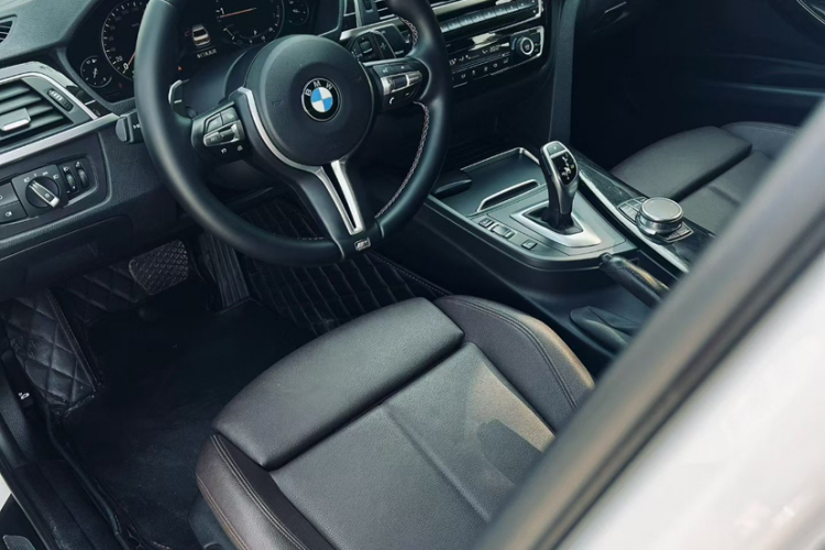 宝马3系 2018款 320Li M运动曜夜版中控内饰7001