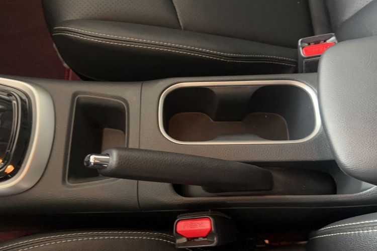 日产 骐达TIIDA 2021款 1.6L CVT智行版中控内饰7007