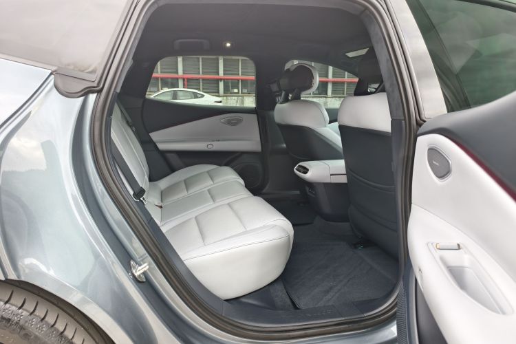 领克Z10 2024款 95kWh 806km后驱智驾Max中控内饰7012