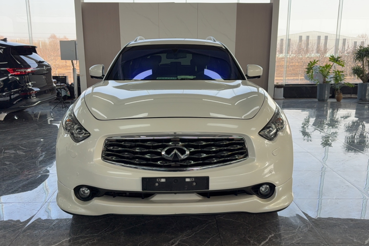 英菲尼迪FX 2011款 FX35 标准版车身外观6001