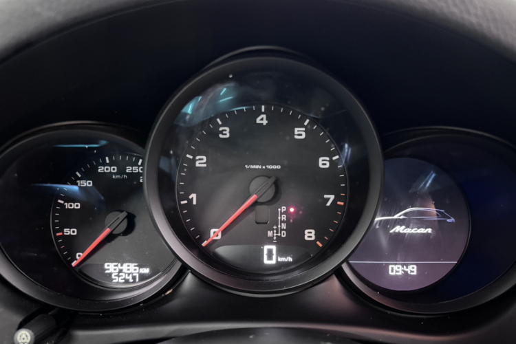 保时捷 2016款 Macan 2.0T中控内饰15