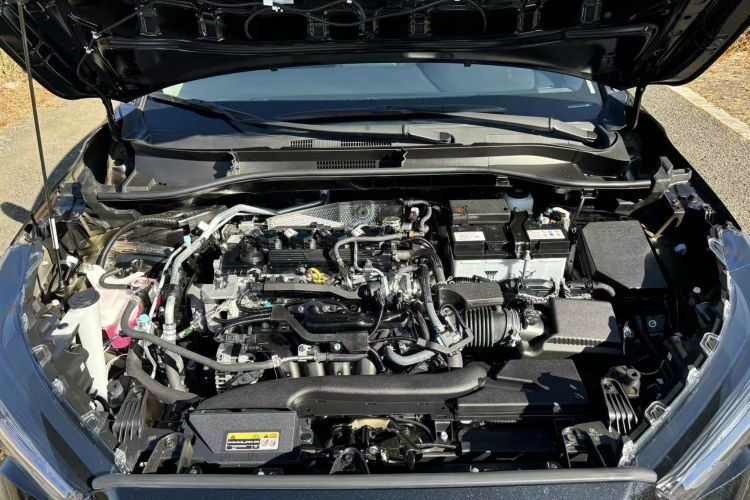 丰田 锋兰达 2024款 2.0L CVT精英plus版中控内饰7009