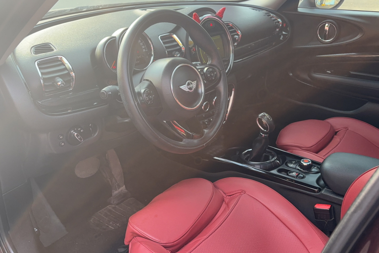 MINI Clubman 2016款 1.5T COOPER中控内饰7001