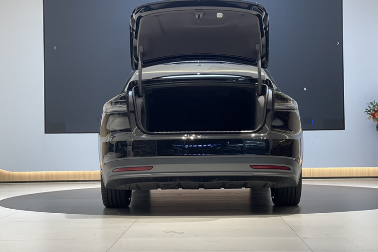 蔚来ET7 2024款 100kWh 行政签名版车身外观6008