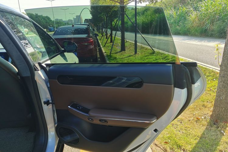 零跑汽车 零跑C01 2023款 增程 316 智享版局部细节9003