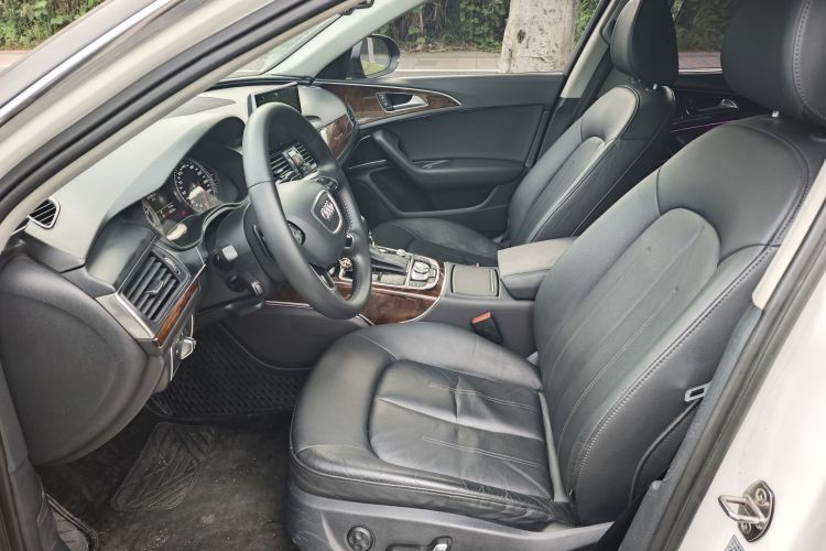奥迪A6L 2016款 TFSI 舒适型中控内饰7002