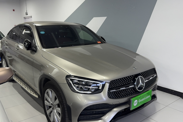 奔驰GLC轿跑 2020款 GLC 260 4MATIC 轿跑SUV车身外观6008