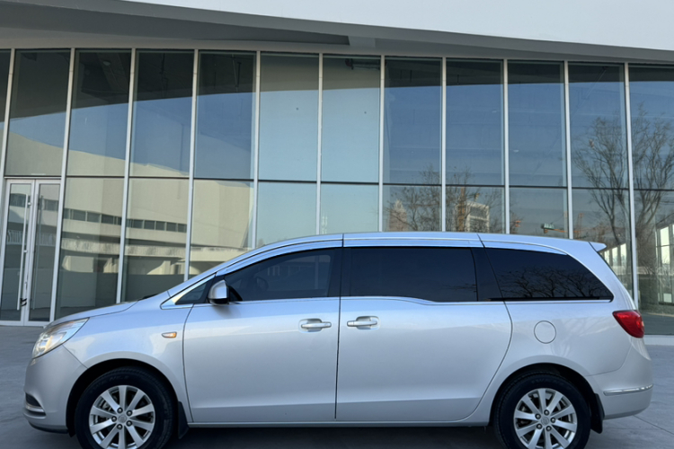 别克GL8 2017款 25S 舒适型 国V车身外观6007