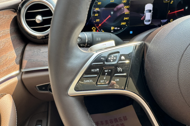 奔驰E级 2021款 E 260 L中控内饰7001